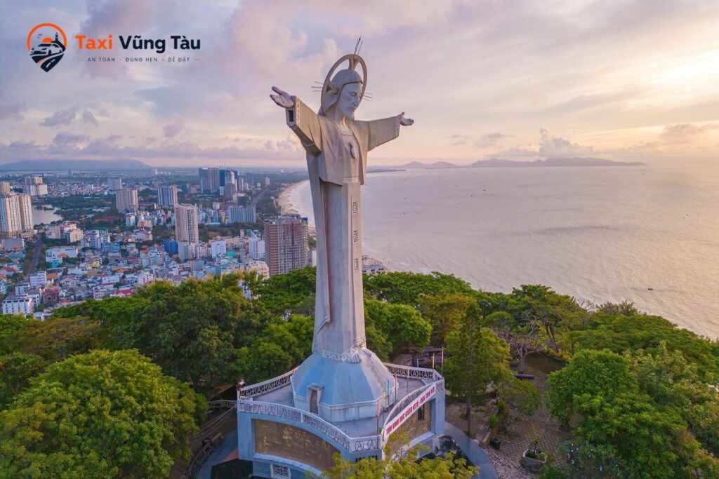 thue-xe-7-cho-di-vung-tau-12