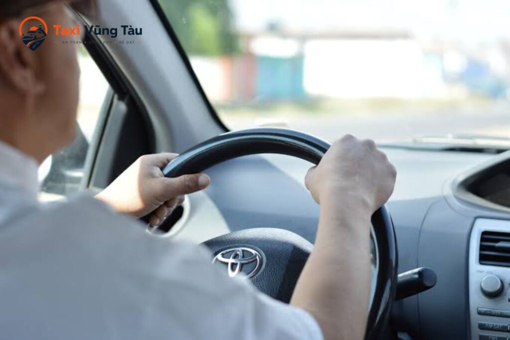 taxi-vinh-hy-di-san-bay-cam-ranh-5